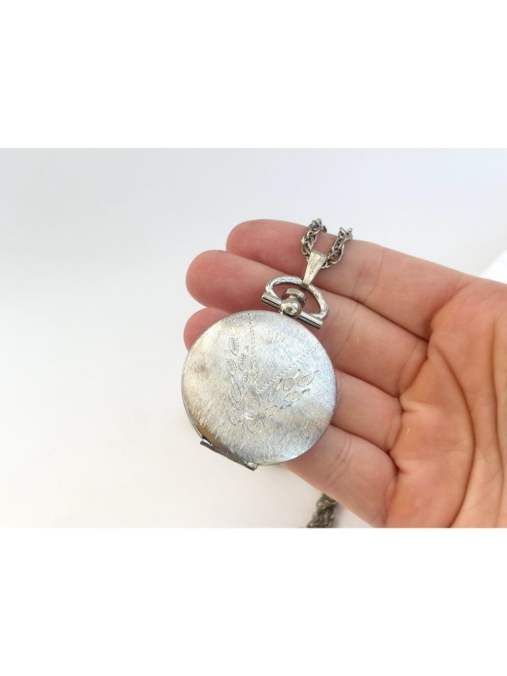 Locket Floral Carved Matte Silver Toned Vintage Jumbo Pendant Necklace - 24" - Picture 10 of 16